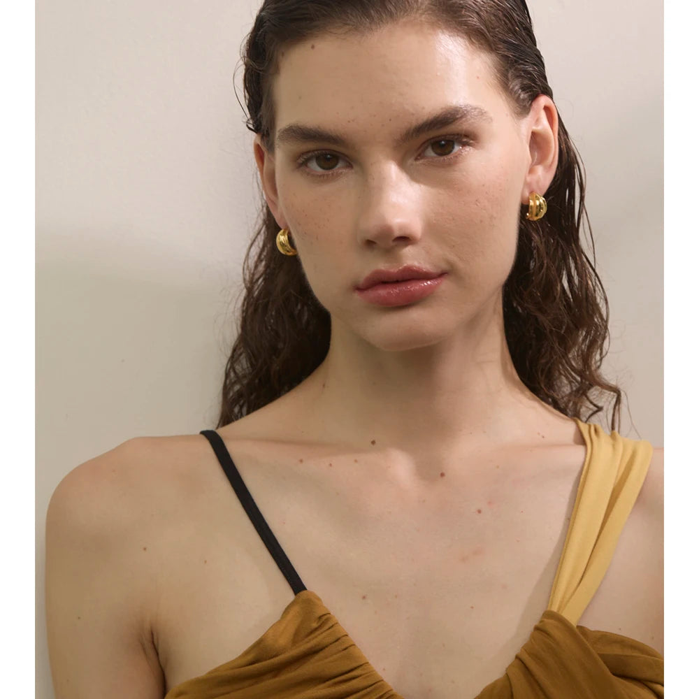 Yhpup Minimalist Smooth Stainless Steel C-Shape Huggie Earrings for Women Daily Versatile Wear Popular Jewelry Wholesale